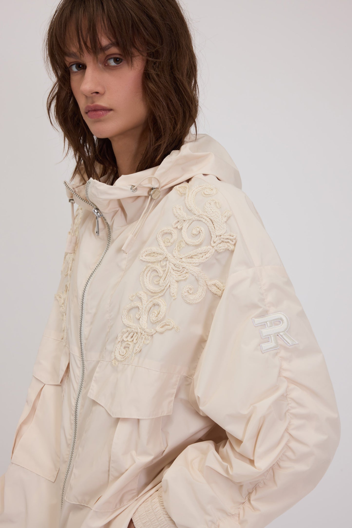 PARKA IN TAFFETÀ FP BOUTIQUE CON CAPPUCCIO E RICAMO CORNELY
