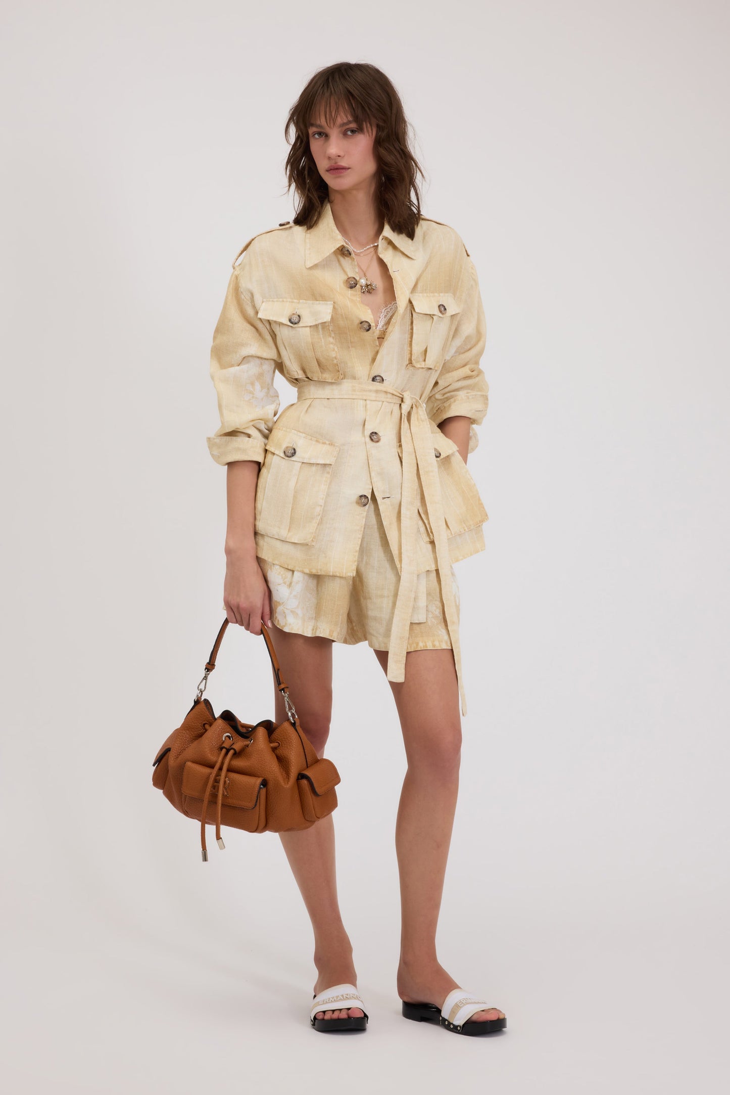 GIACCA IN LINO SAHARAN DI FP BOUTIQUE CON STAMPA FLOREALE SFUMATA